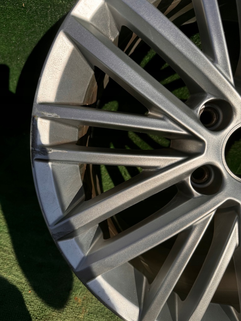 LEICHTMETALLRAD VW GOLF VI CABRIO 17" 5K7 5K7601025A Product image