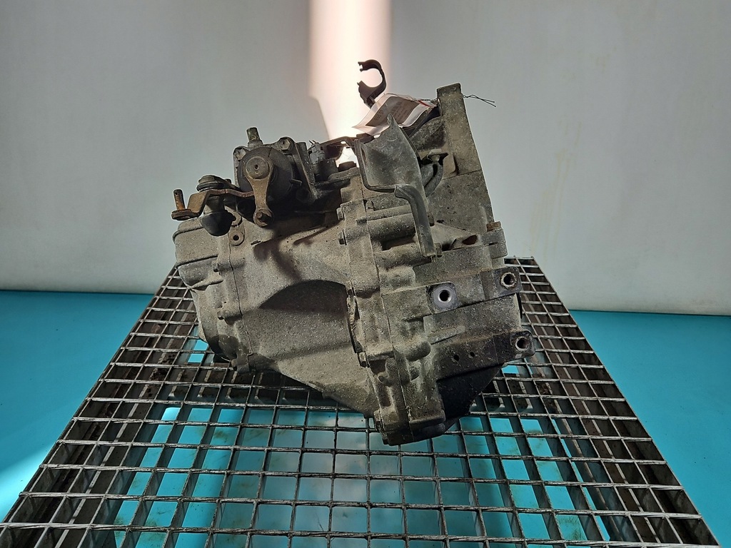 Getriebe 31115-0D030 Toyota Yaris und 1,4 D4D Product image