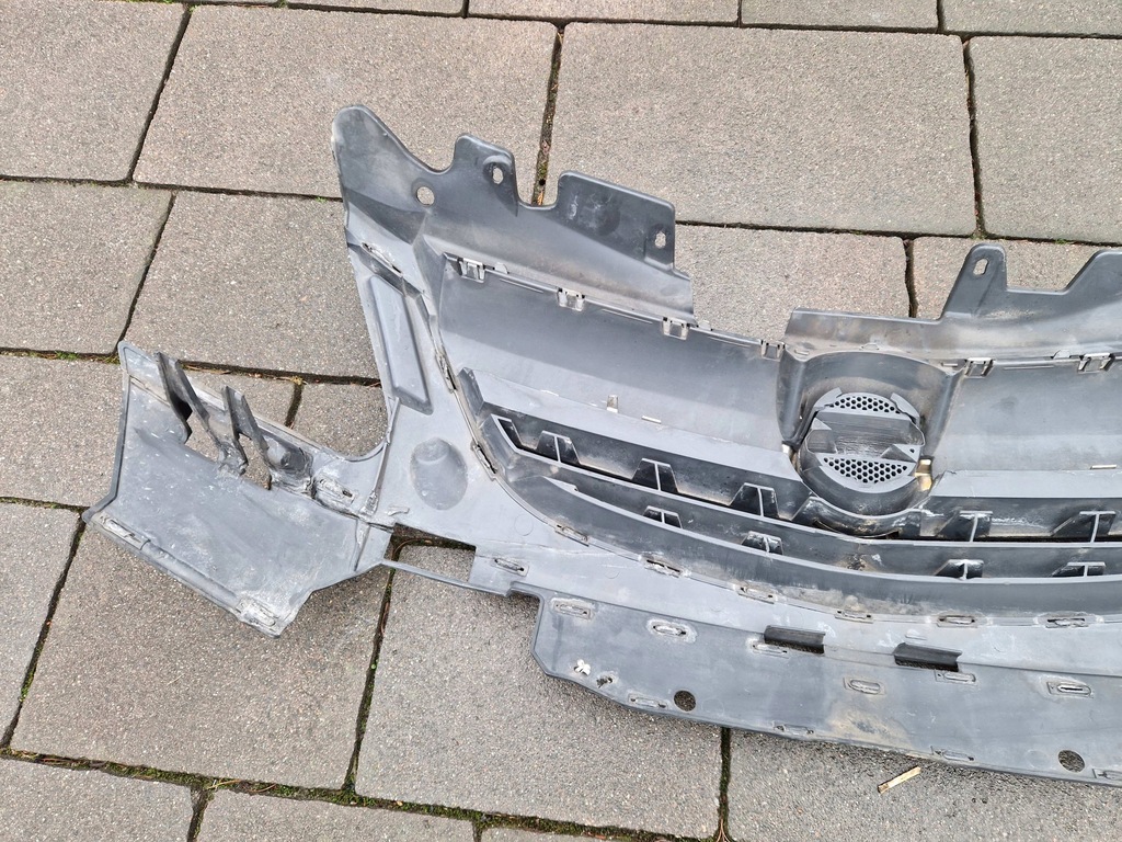 Opel Corsa D Vor dem Aufheben der vorderen Stoßfänger Dummy Chrom 13179940 06-2011 Product image