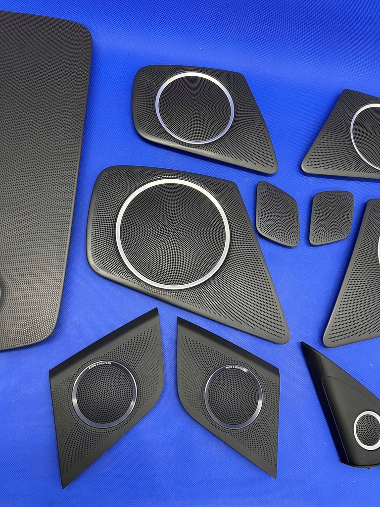 AUDI A4 B8 KRATKI BANG & OLUFSEN 8T0035405D 8T0857227A 45 Product image