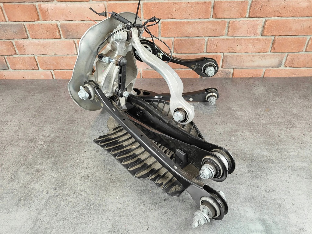 BMW G01 X3 G02 x4 links nach hinten nach hinten + Schwingungen 6879751 Product image