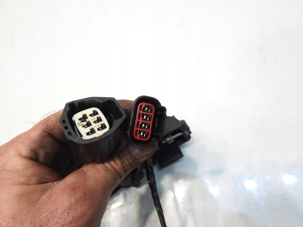 TÜRGRIFF RECHTS HINTEN G6 FORD MONDEO MK4 IV LIFT 6G9T-14A631-DD Product image