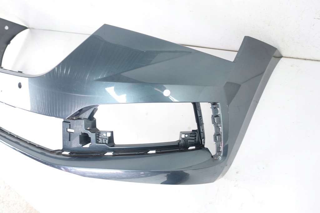 Skoda Scala 657 2019- vordere Stoßstange 657807221 Product image