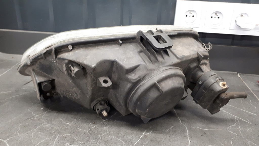 Renault Megane rechter Frontscheinwerfer Product image