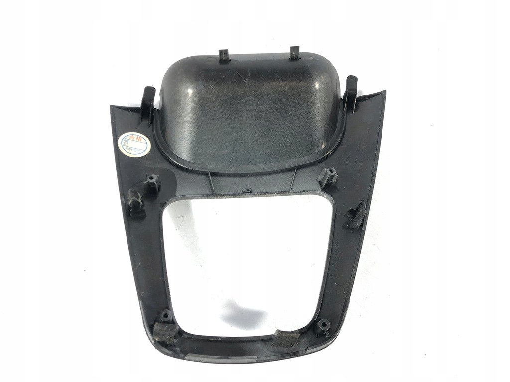 Hyundai Tucson 04- DECOR SCHALTHEBELABDECKUNG OE 84651-2E000 Product image