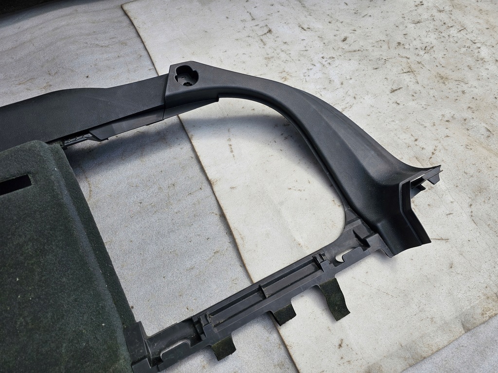 AUDI A4 B8 COMBI POLSTERUNG KOFFERRAUMSEITE, RECHTS 8K9863880 Product image