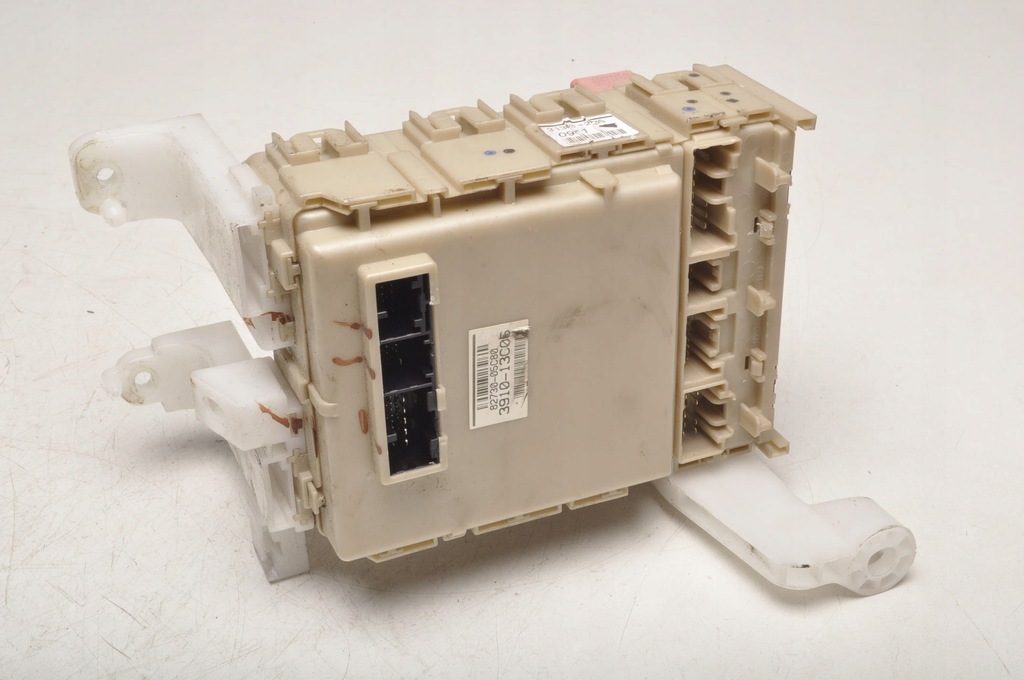 TOYOTA AVENSIS T27 2.0 D-4D BOX BSI MODUL 82730-05C80 Product image