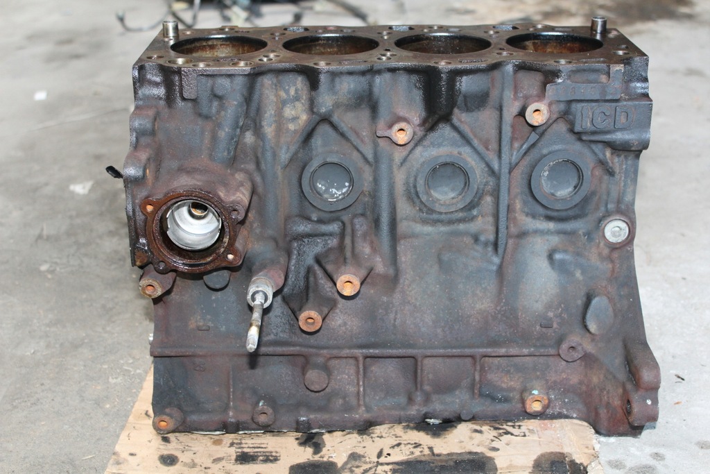 RAV4 II 2.0 D4D MOTORBLOCK Product image