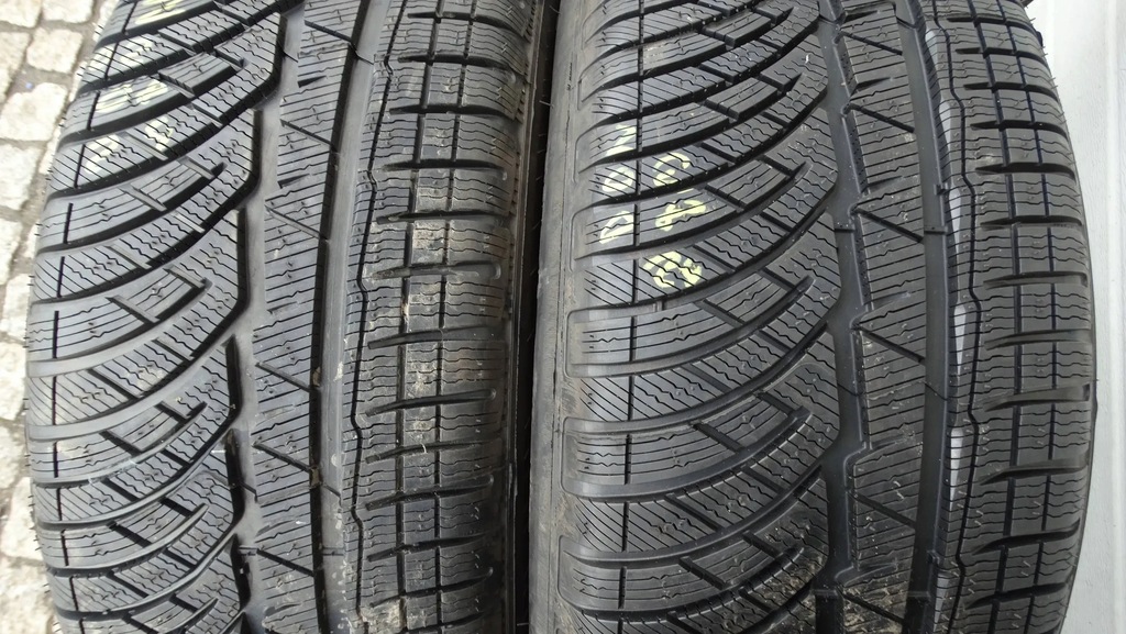 Michelin Pilot Alpin PA4 Winterreifen 245/50/18 104V Product image