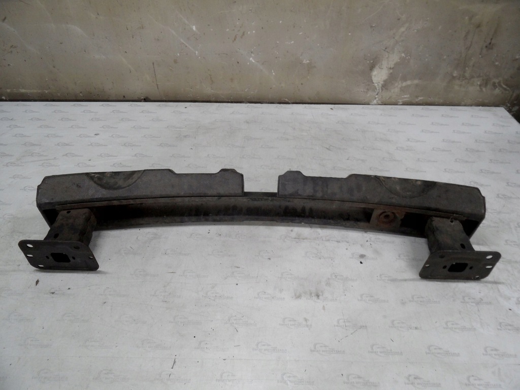 Ford Kuga MK1 und 10R Stoßfänger zurück 8v41-17955-AB 8v41-17954-AB Product image