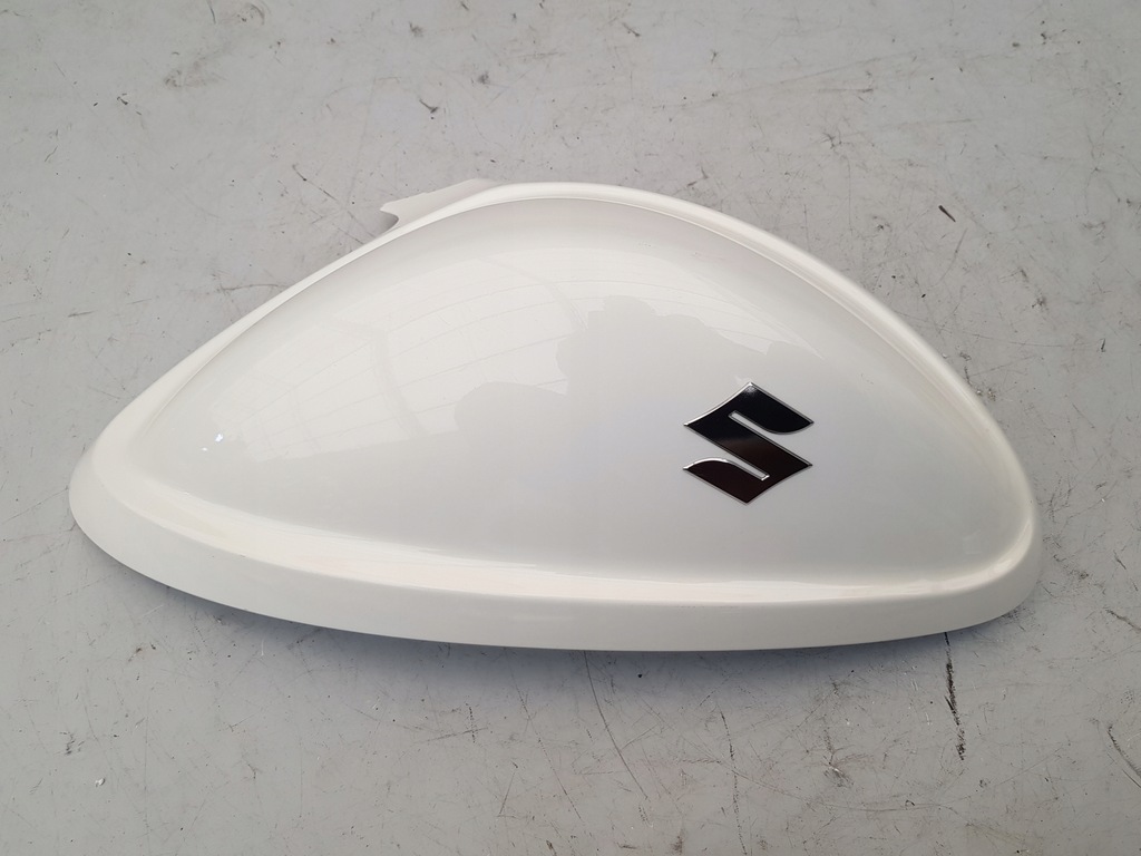 Abschirmungsschild linke Seite Specks Suzuki SFV 650 Gladius 09-15 Decken Sie den Tank ab Product image