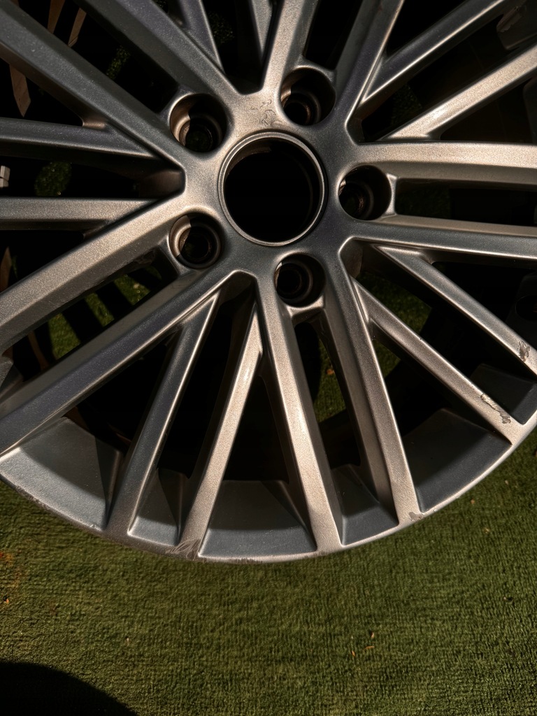 LEICHTMETALLRAD VW GOLF VI CABRIO 17" 5K7 5K7601025A Product image