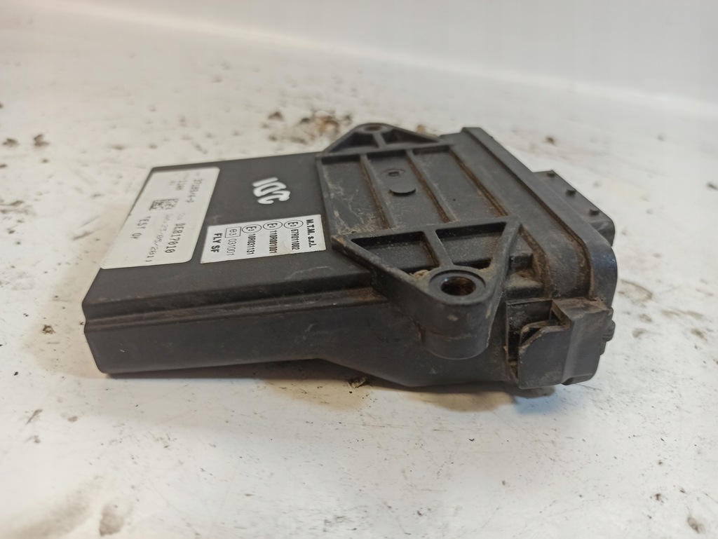 SKODA OCTAVIA I 1.6 B GASCONTROLLER DE817010 67R011002 Product image