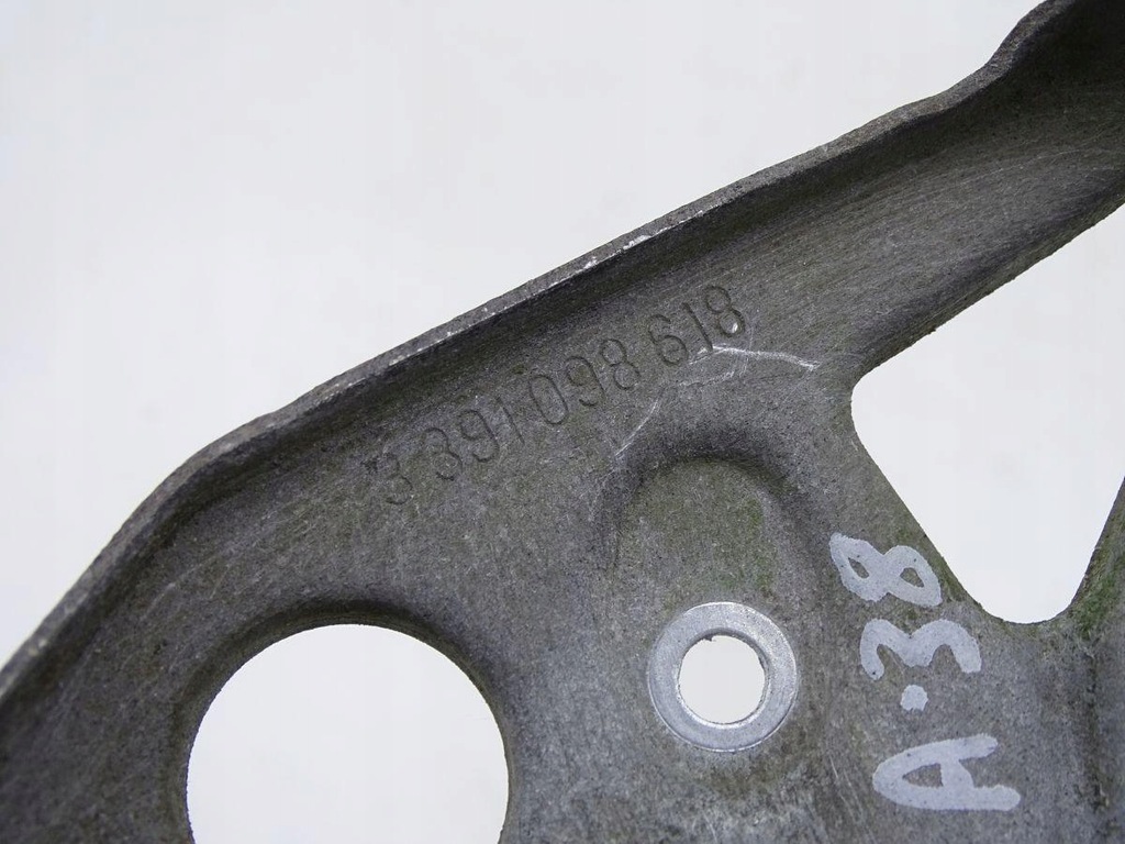 PEUGEOT 407 04-11 WISCHERMOTORHALTERUNG LINKS VORNE EUROPA Product image