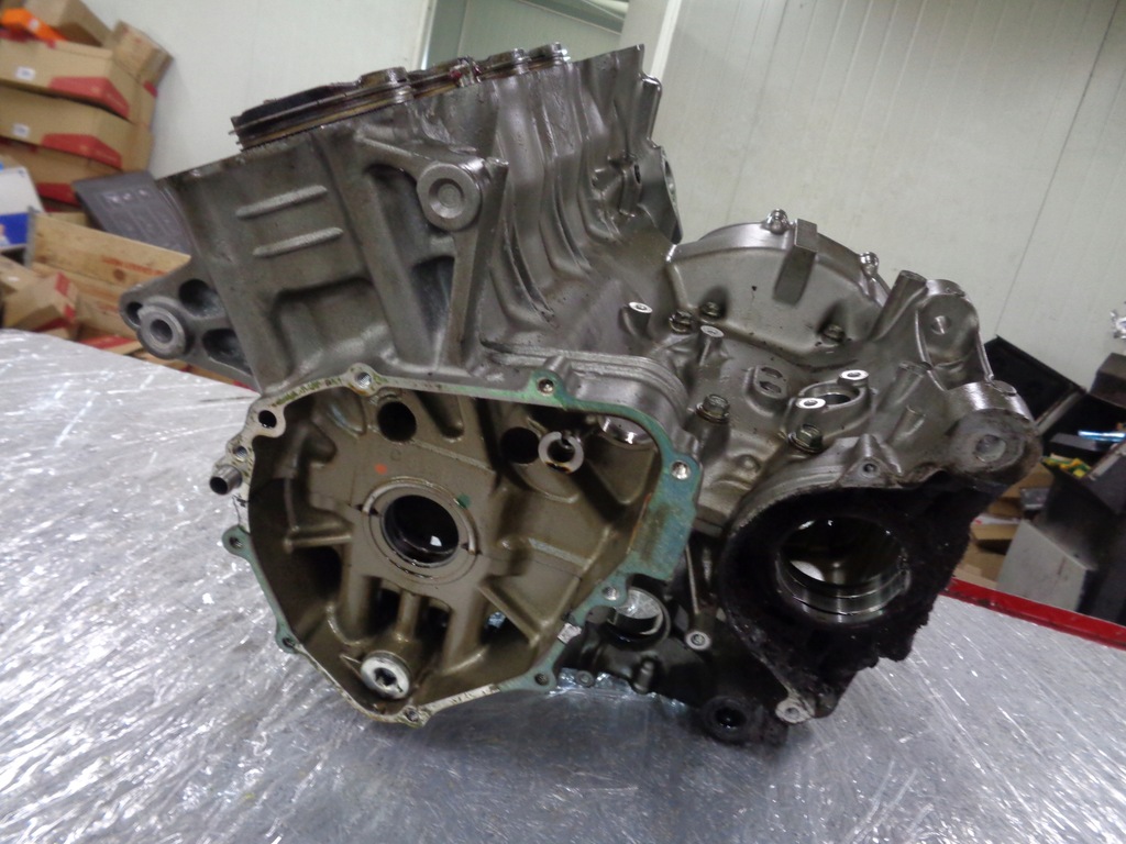 HONDA HORNET CB 900 Block, Motorkurbelgehäuse, Kolben Product image