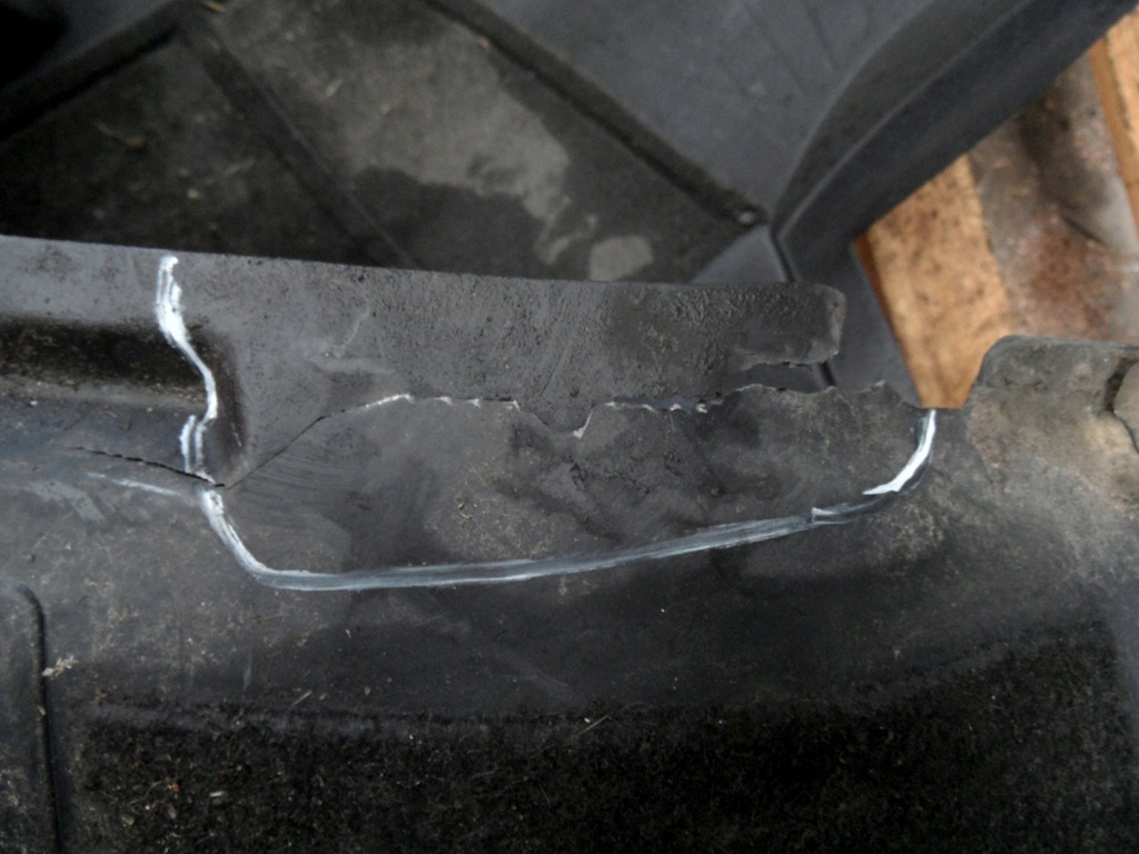 Opel Meriva B 12r Radwölbung rechts vorne 13267681 132676777 Product image