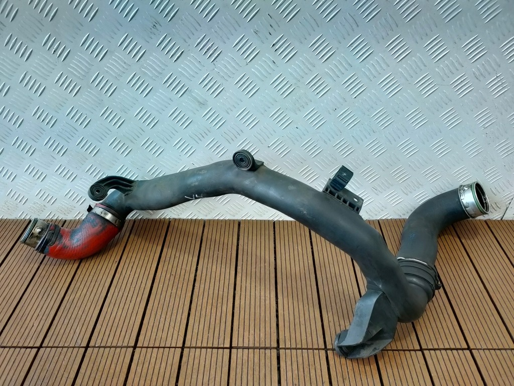 VW Passat B6 05-10 2.0 TDI Intercooler Pipe 3C0145840C OE Product image