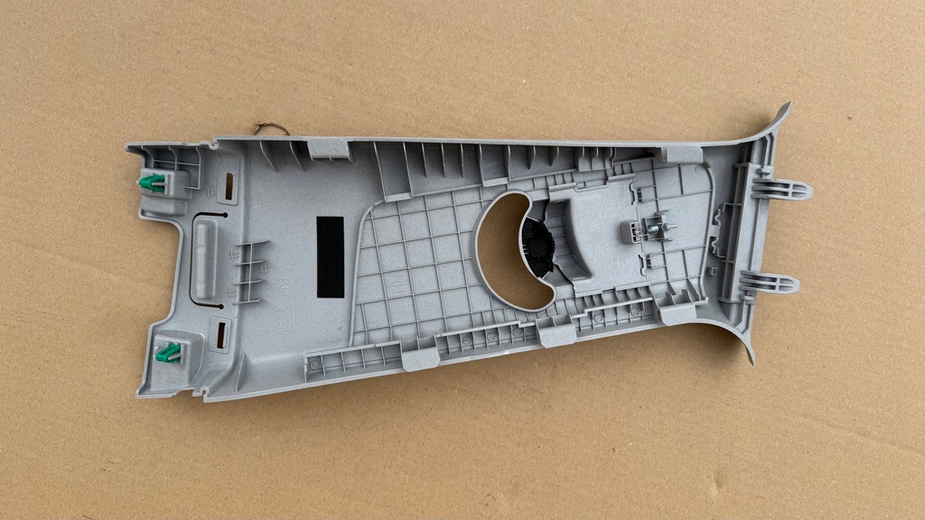 Hyundai Kona II 2023-25 ​​Central Post Deck-Gesetz 85840-be000 Product image