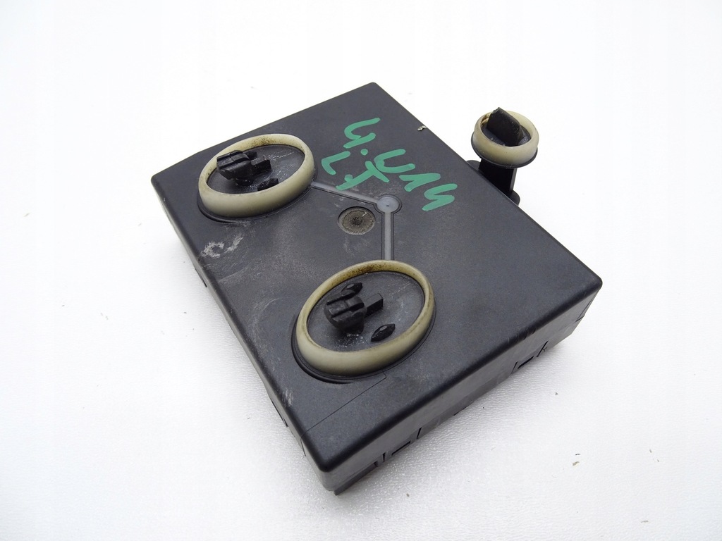TÜRSTEUERMODUL LINKS HINTEN A5 8T SPORTBACK 5D 8T0959795Q Product image