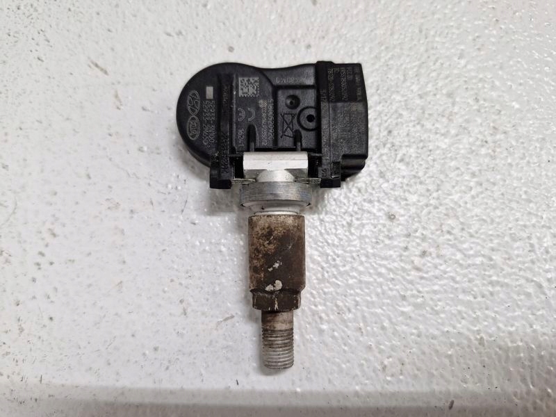 KIA CEED II 2 SORENTO II HYUNDAI I30 II REIFENDRUCKSENSOR TPMS Product image