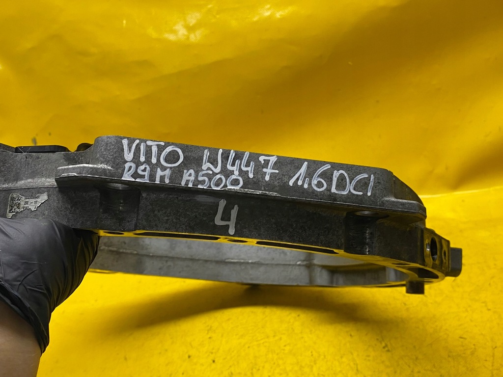 FLANSCHKASTENGEHÄUSE A6260102900 VITO W447 W205 1.6 DCI R9M A500 Product image
