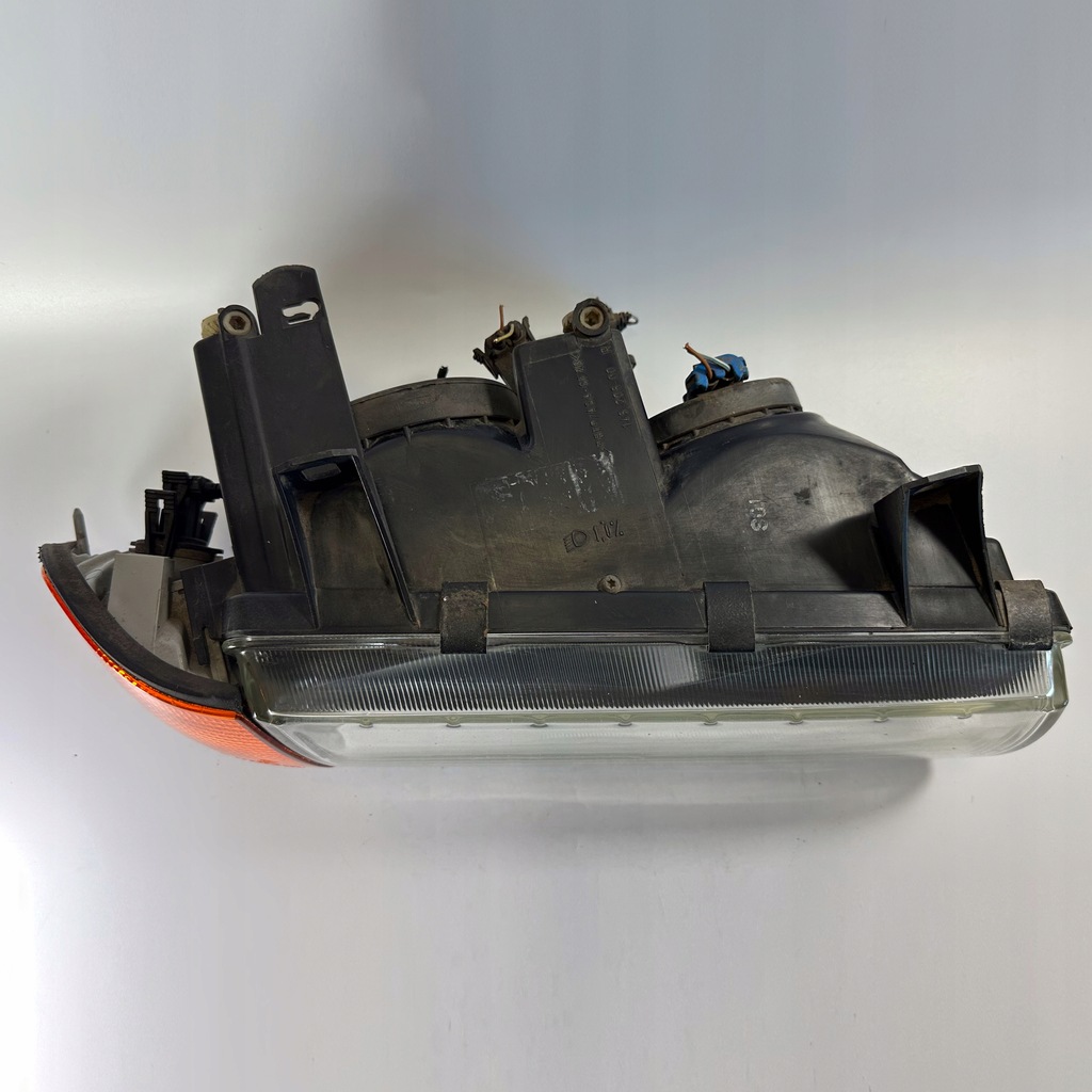 LAMPA PRZEDNIA PRAWA + Kierunkowskaz BMW E36 14520600, 1387044 Product image