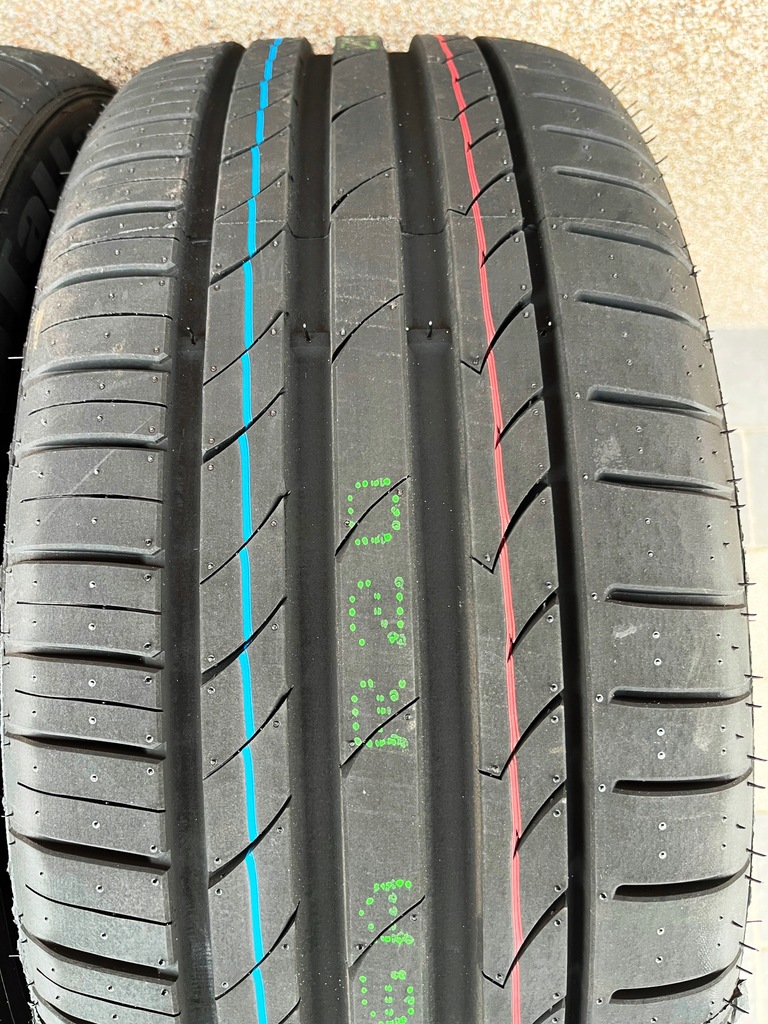 VW PASSAT B8 SOMMERFELGEN 235/40R19 AEZ NEW RIKEN Product image