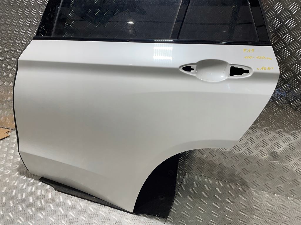 TÜR HINTEN LINKS BMW X5 F15 A96 MINERALWEISS Product image