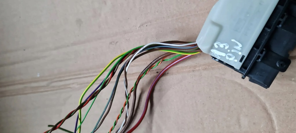 A5 8W Schrankstecker 4H0972701 A4 B9 8W Product image