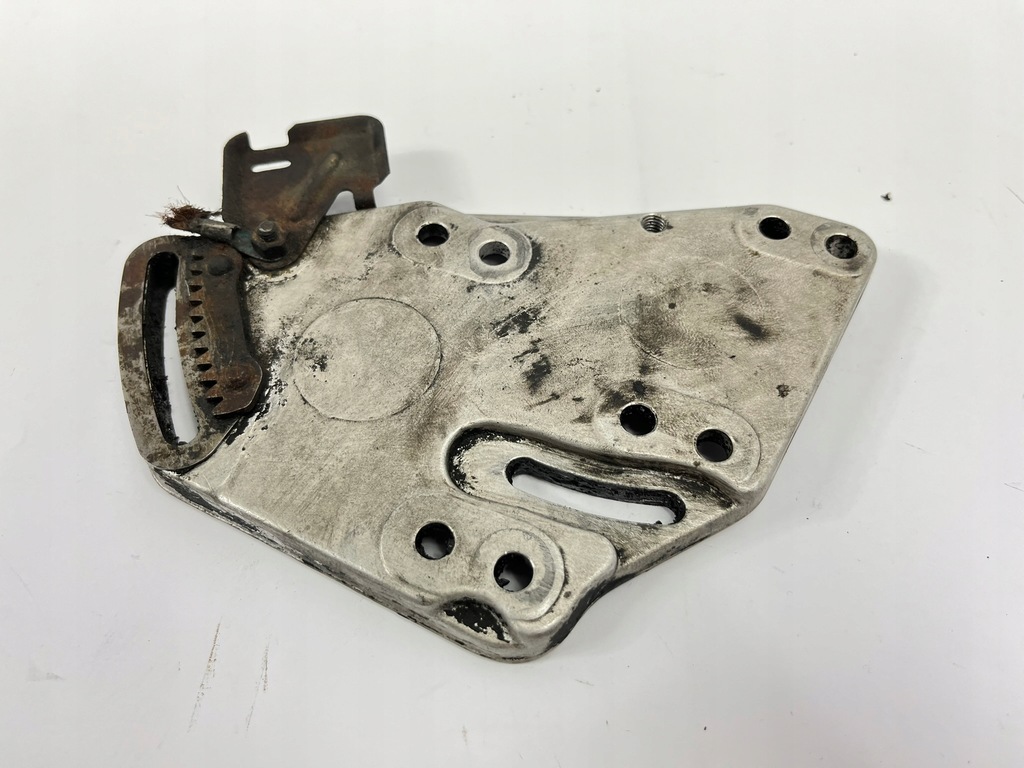 Mercedes W126 380 500 R107 M116 M117 1174661141 Product image