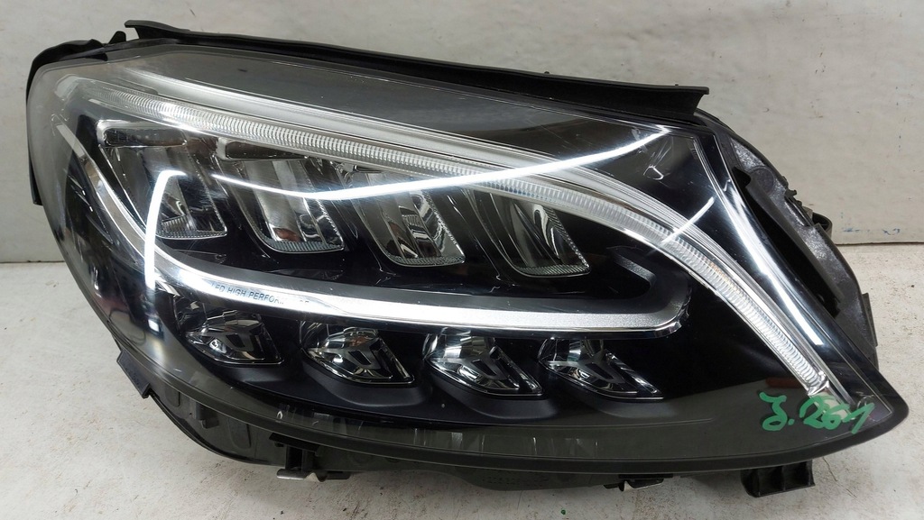 Mercedes-Benz C Klasse 205 W205 Heben Product image