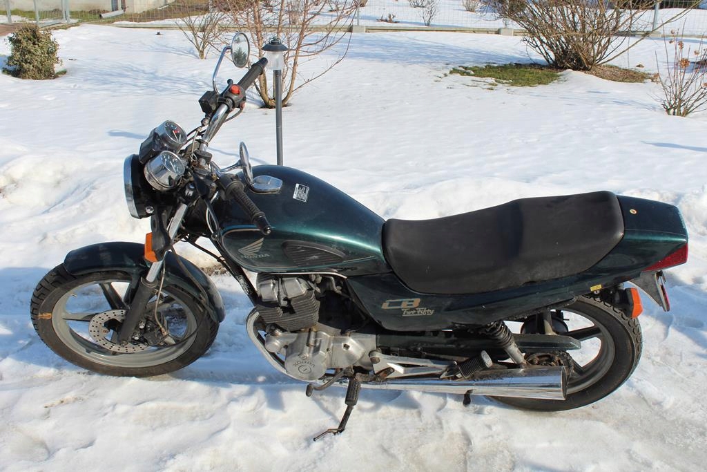 HONDA CB250 MC26 BREMSTROMMEL HINTERE SCHUHE Product image