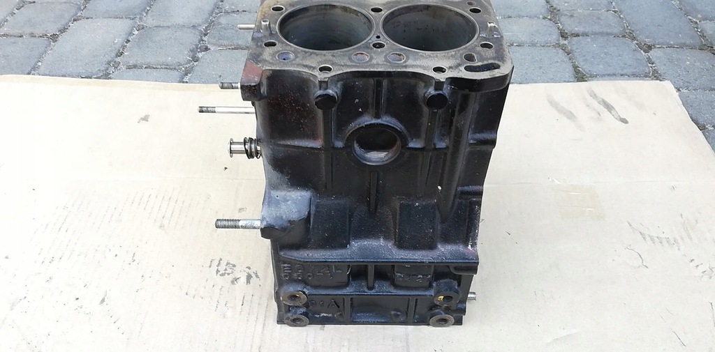 YANMAR 2TE67L-BV SV08-1 Säulenmotorblock Product image