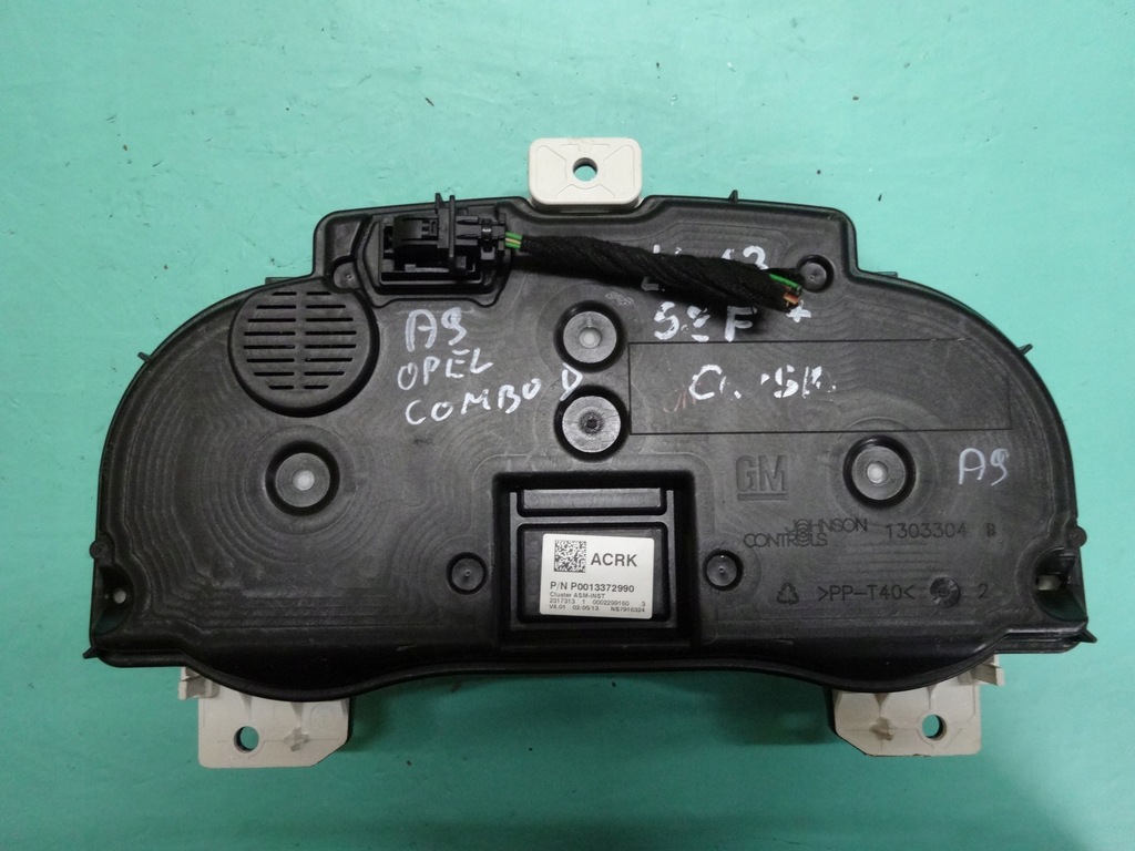 OPEL CORSA D 1.2 B 13r Zähleruhren DEUTSCH P0013372990 1303304 Product image
