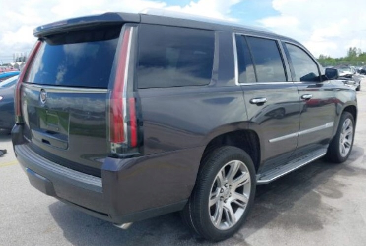 P2 Cadillac Escalade IV 2014 - Unterstützung des GM 22829069C -Akku Product image