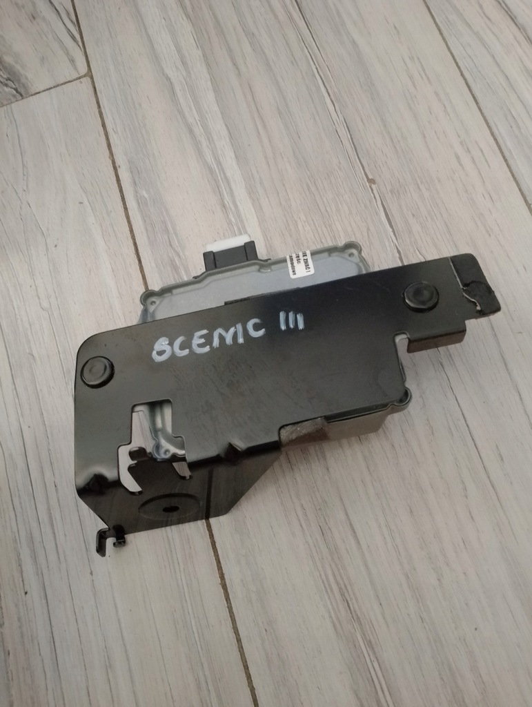 SPANNUNGSREGLERMODUL RENAULT SCENIC III 293A03329R Product image