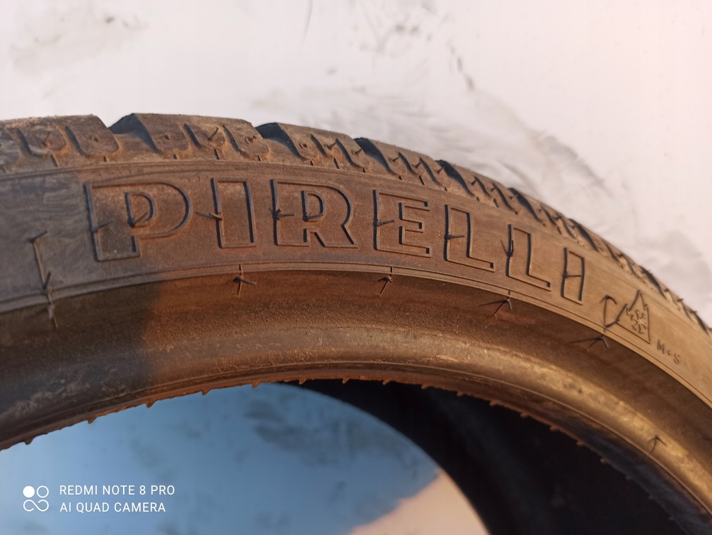 Pirelli Winter 210 SottoZero 205/40R17 84H Reifen 5,1 mm Product image