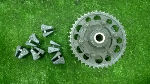 SELECTOR TREIBERKETTENRAD YAMAHA R1 RN09 03