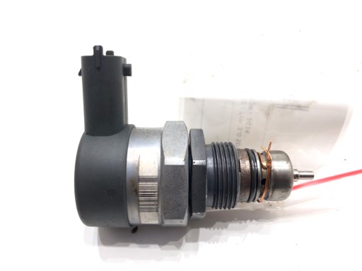 KRAFTSTOFFDRUCKSENSOR JAGUAR XJ 0281006017 3.0 275KM