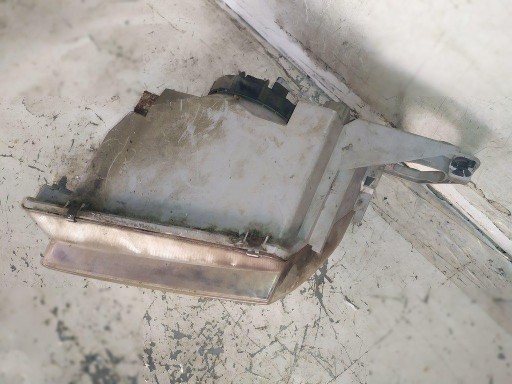 305235393 MAZDA Rechte vordere Lampe
