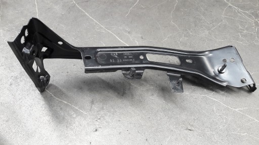 8W0821136C Audi A4 B9 8W Handle Support Bloter -Befestigung rechts vorne