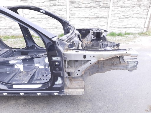 Mercedes W213 vorne rechts oder links