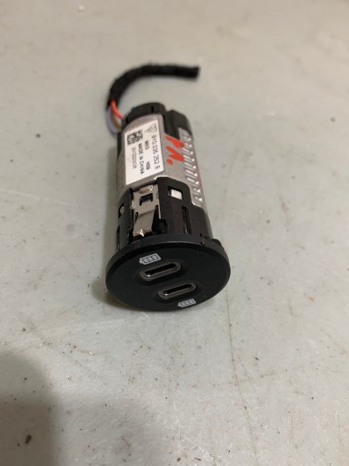 PORSCHE 9Y0 USB-Buchse 9Y0035252B