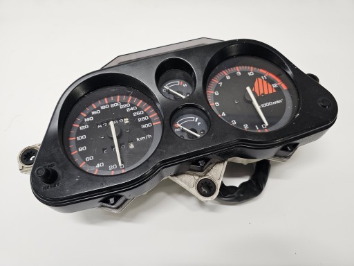 Honda CBR 1000 SC 21 Zähleruhren