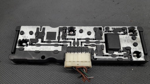 171945256A Heckleuchteneinsatz VW Golf I rechts Hella