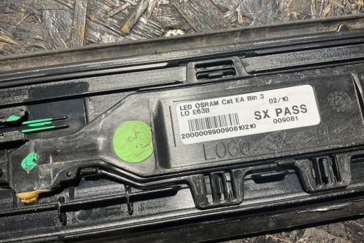 Vordere linke dekorative Streifen BMW 5 Gran Turismo (F07) 51137193469