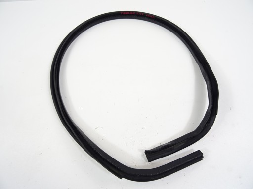 VW Touran Lift Caddy Maske Seal Motor Chamber 1T0823723C