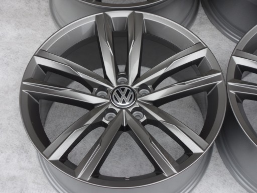 VW ARTEON PASSAT B8 LIFT TIGUAN 18' DARTFORD FELGEN