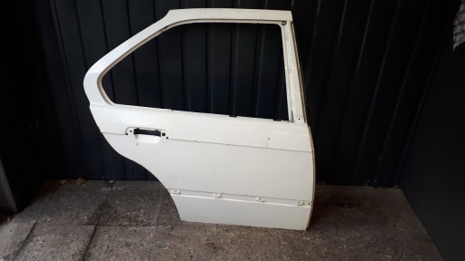 Rechte Hintertür BMW E36 LIMOUSINE, WEISS