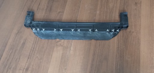 KÜHLERABDECKUNG LENKRAD MITSUBISHI 1360A193